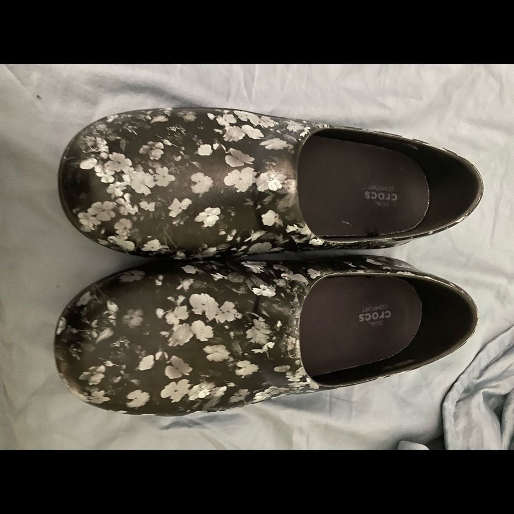 Crocs clogs 9 practically new - Picture 4 of 6